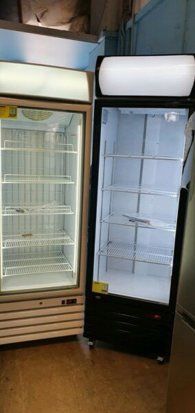 FREEZER 488 LTR GLASS DOOR COMMERCIAL FREEZER