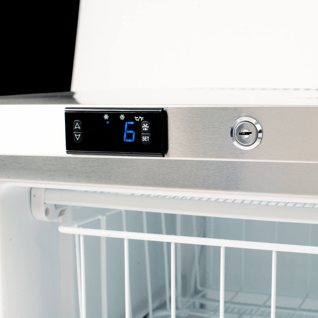 Under Bench Freezer – 115L – 1 Door – Stainless Steel