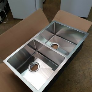 Stainless Steel Kitchen Sink ESI Lifestyle LHDE7444