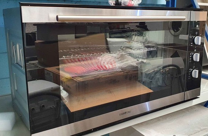 90cm Electric Wall Oven with 15 Amp plug