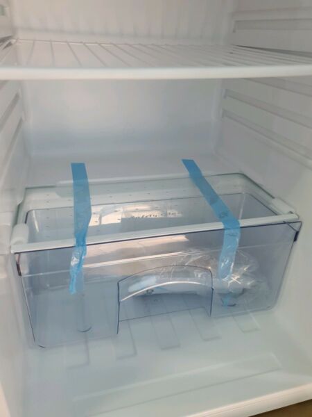 Euromaid 126L Bar Fridge 70 Ways