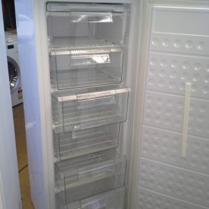 208LT UPRIGHT VERTICAL FREEZER