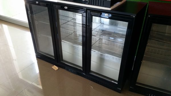 EUROTAG 328LT 3 DOOR UNDER BENCH BACK BAR DISPLAY FRIDGE
