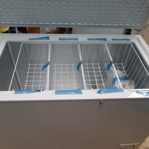 EUROTAG 300LT CHEST FREEZER WITH LOCKS & WHEELS