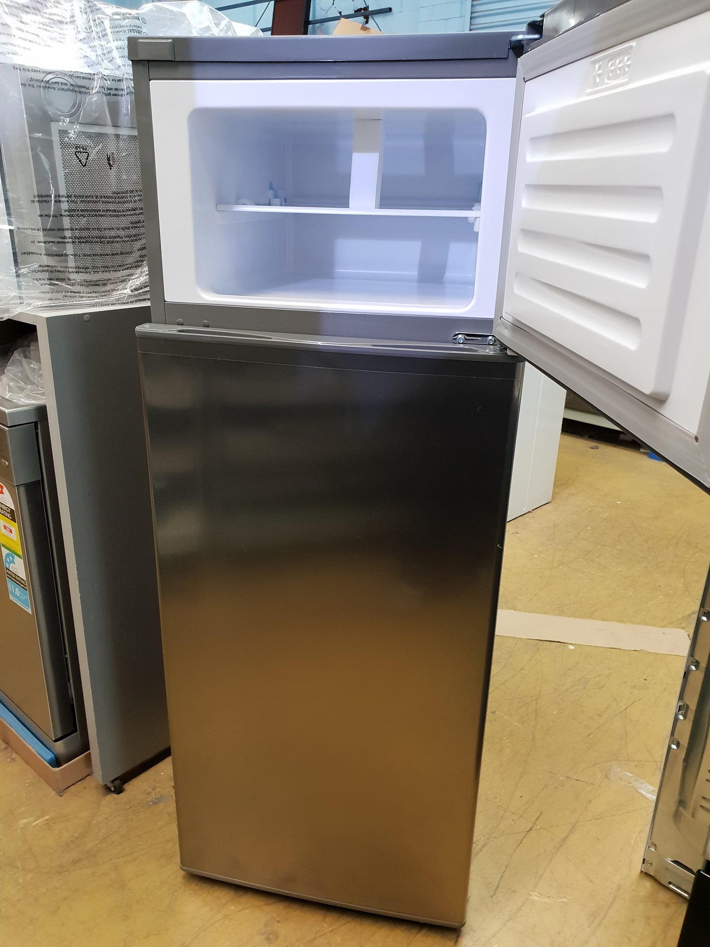 Eurotag Refrigerator FRIDGE FREEZER Stainless Steel-EU-218FS 218LT