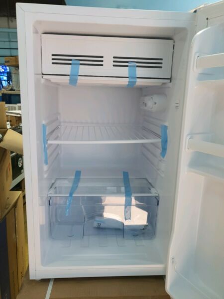 Euromaid 126L Bar Fridge EBF126W