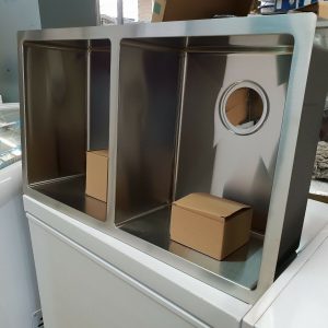 Stainless Steel Kitchen Sink ESI Lifestyle LHDE7444